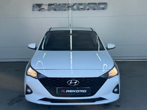 Hyundai Solaris II Рестайлинг с пробегом 2022 года, цена 1 679 000 рублей, 109620 км, седан, Автокод Объявления