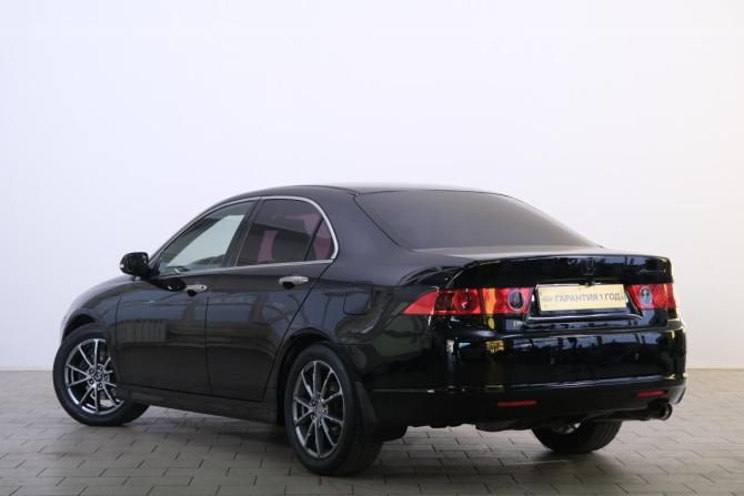 Honda Accord VII Рестайлинг с пробегом 2007 года, цена 959 000 рублей, 215000 км, седан, Автокод Объявления