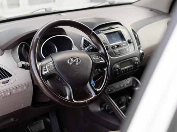 Hyundai ix35 I Рестайлинг с пробегом 2014 года, цена 1 380 000 рублей, 238482 км, внедорожник, Автокод Объявления