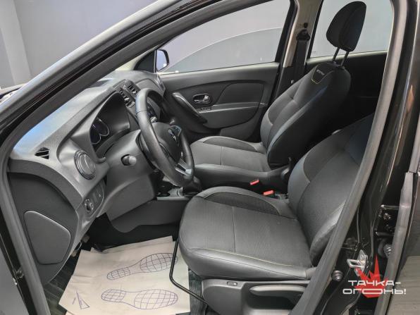 Renault Sandero II Рестайлинг с пробегом 2021 года, цена 1 460 000 рублей, 9800 км, хэтчбек, Автокод Объявления