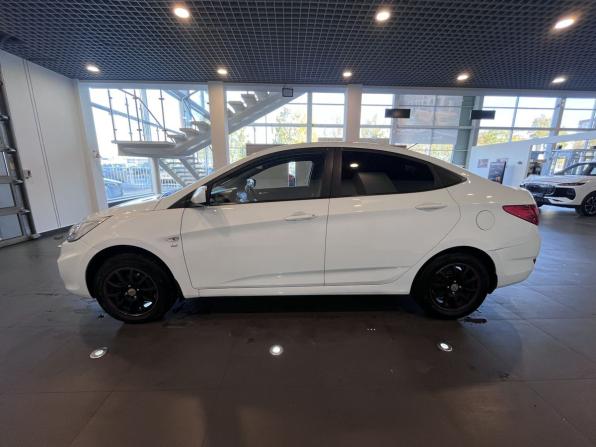 Hyundai Solaris I с пробегом 2013 года, цена 670 000 рублей, 156239 км, седан, Автокод Объявления