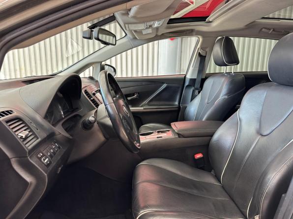 Toyota Venza I Рестайлинг с пробегом 2013 года, цена 2 200 000 рублей, 182000 км, внедорожник, Автокод Объявления