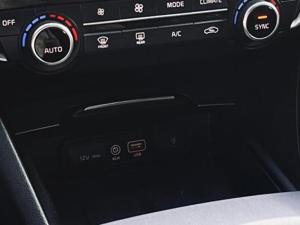 Kia Optima IV Рестайлинг с пробегом 2018 года, цена 1 980 000 рублей, 142264 км, седан, Автокод Объявления