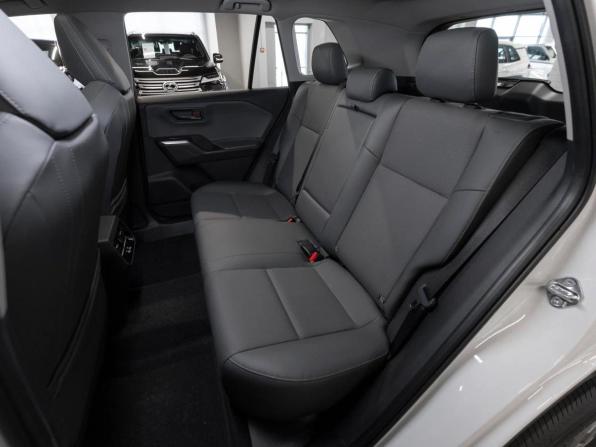 Toyota RAV4 VI (XA60) с пробегом 2025 года, цена 4 300 000 рублей, 5 км, внедорожник, Автокод Объявления