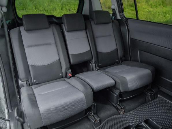 Mazda 5 I (CR) с пробегом 2006 года, цена 400 000 рублей, 304924 км, компактвэн, Автокод Объявления