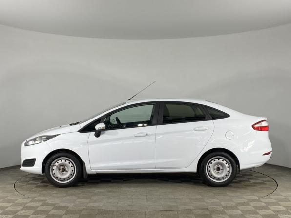 Ford Fiesta Mk6 Рестайлинг с пробегом 2016 года, цена 850 000 рублей, 93061 км, седан, Автокод Объявления