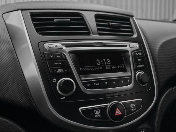 Hyundai Solaris I Рестайлинг с пробегом 2015 года, цена 1 160 000 рублей, 105220 км, хэтчбек, Автокод Объявления