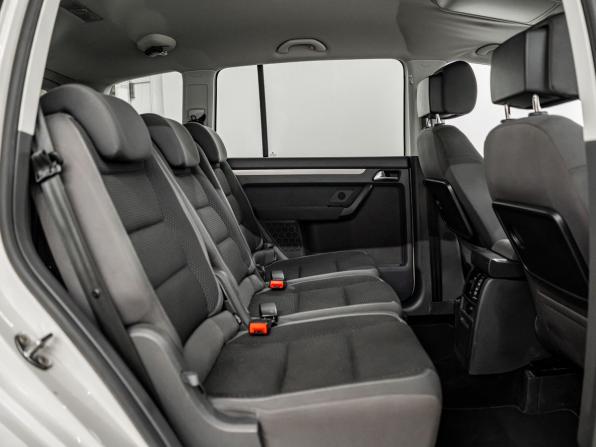 Volkswagen Touran I Рестайлинг 2 с пробегом 2012 года, цена 1 000 000 рублей, 117500 км, компактвэн, Автокод Объявления