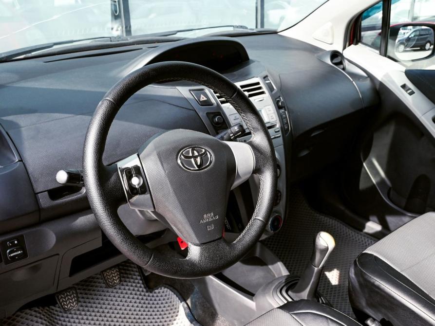 Toyota Yaris II Екатеринбург  - изображение 14