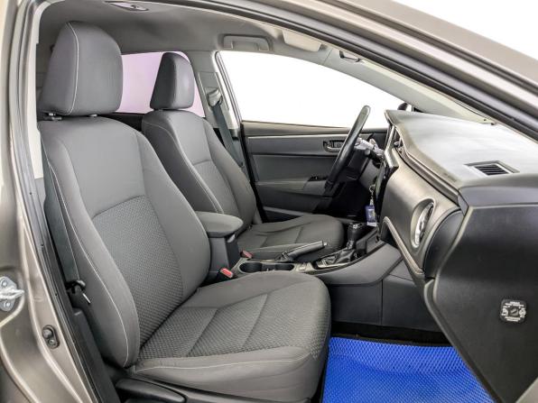 Toyota Corolla XI (E160 E170 E180) с пробегом 2016 года, цена 1 360 000 рублей, 173494 км, седан, Автокод Объявления