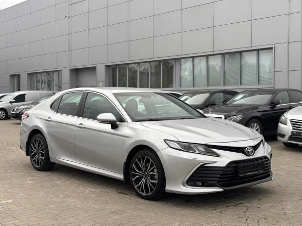Toyota Camry VIII (XV70) Рестайлинг с пробегом 2021 года, цена 2 950 000 рублей, 99459 км, седан, Автокод Объявления