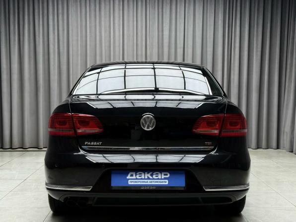 Volkswagen Passat B7 с пробегом 2011 года, цена 1 229 000 рублей, 129835 км, седан, Автокод Объявления