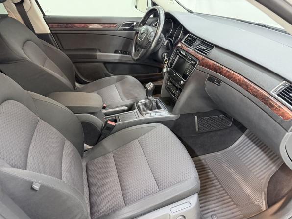 Skoda Superb II с пробегом 2010 года, цена 1 050 000 рублей, 231796 км, лифтбек, Автокод Объявления
