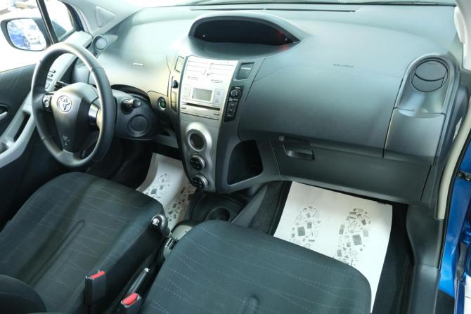 Toyota Yaris II с пробегом 2007 года, цена 699 000 рублей, 92000 км, хэтчбек, Автокод Объявления