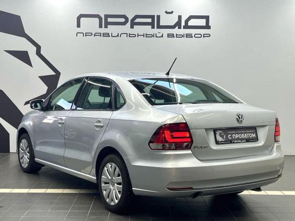 Volkswagen Polo V Рестайлинг с пробегом 2015 года, цена 979 900 рублей, 145000 км, седан, Автокод Объявления