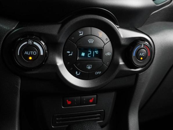 Ford EcoSport II с пробегом 2015 года, цена 1 149 000 рублей, 96673 км, внедорожник, Автокод Объявления