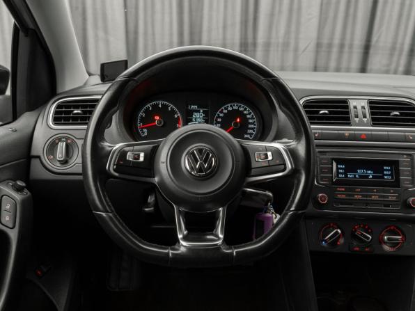 Volkswagen Polo V Рестайлинг с пробегом 2020 года, цена 1 180 000 рублей, 151348 км, седан, Автокод Объявления