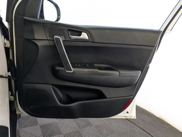 Kia Sportage IV Рестайлинг с пробегом 2019 года, цена 1 795 000 рублей, 170193 км, внедорожник, Автокод Объявления