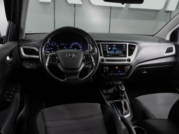 Hyundai Solaris II с пробегом 2019 года, цена 1 270 000 рублей, 171439 км, седан, Автокод Объявления