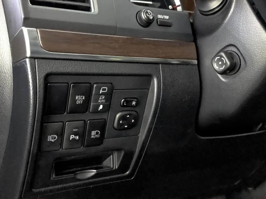 Toyota Land Cruiser 200 Series Рестайлинг 2 Москва  - изображение 30