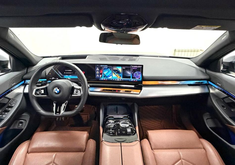 BMW 5 серии VIII (G60/G61/G68) Красноярск  - изображение 46