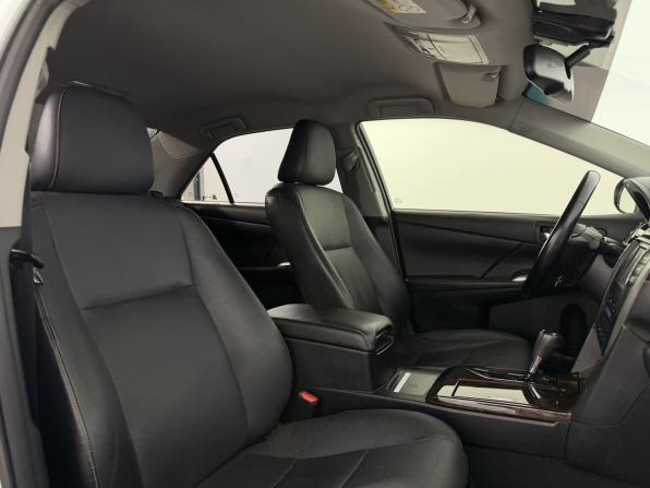 Toyota Camry VII (XV50) Рестайлинг с пробегом 2015 года, цена 1 900 000 рублей, 182000 км, седан, Автокод Объявления