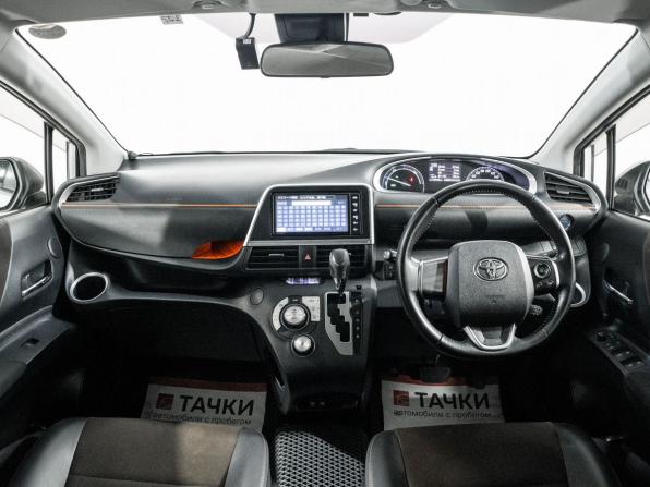 Toyota Sienta II Рестайлинг с пробегом 2018 года, цена 1 400 500 рублей, 102530 км, компактвэн, Автокод Объявления
