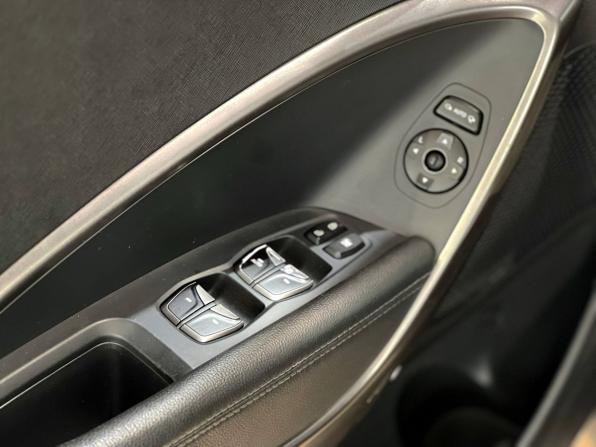 Hyundai Santa Fe III Рестайлинг с пробегом 2016 года, цена 2 060 000 рублей, 191257 км, внедорожник, Автокод Объявления