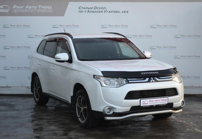 Mitsubishi Outlander III с пробегом 2013 года, цена 1 000 000 рублей, 242138 км, внедорожник, Автокод Объявления