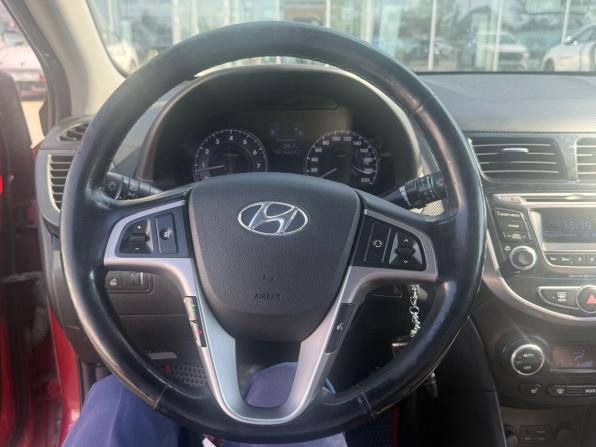 Hyundai Solaris I Рестайлинг с пробегом 2015 года, цена 975 000 рублей, 164631 км, седан, Автокод Объявления