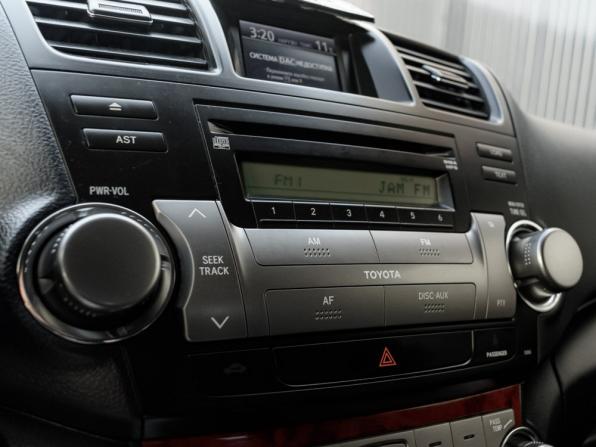 Toyota Highlander II (XU40) Рестайлинг с пробегом 2011 года, цена 2 050 000 рублей, 201653 км, внедорожник, Автокод Объявления