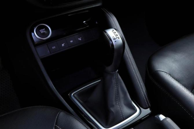 Renault Kaptur I Рестайлинг с пробегом 2021 года, цена 1 349 100 рублей, 189842 км, внедорожник, Автокод Объявления