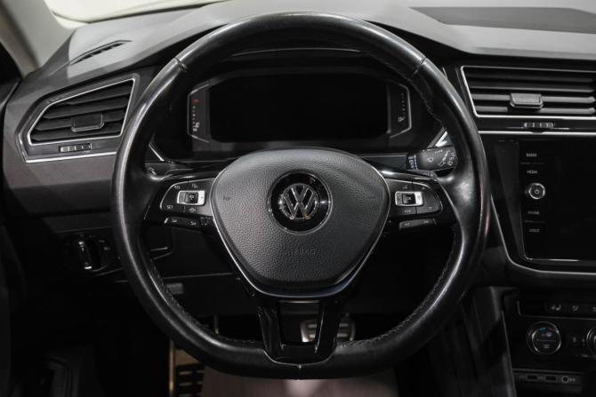 Volkswagen Tiguan II с пробегом 2019 года, цена 3 249 000 рублей, 75917 км, внедорожник, Автокод Объявления