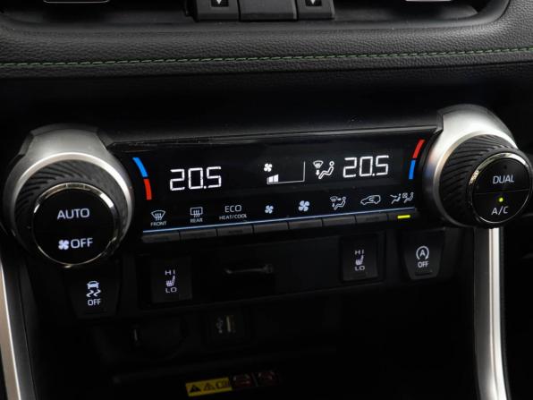 Toyota RAV4 V (XA50) с пробегом 2023 года, цена 3 947 000 рублей, 30000 км, внедорожник, Автокод Объявления