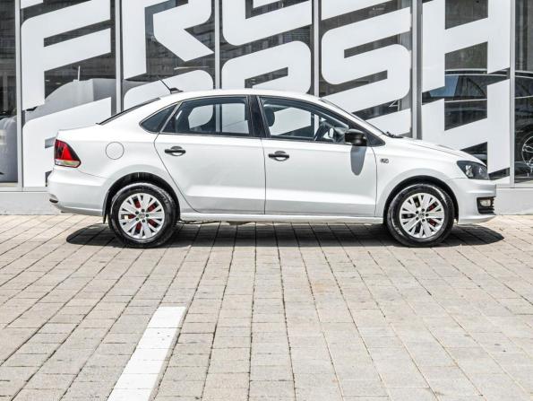 Volkswagen Polo V Рестайлинг с пробегом 2019 года, цена 735 000 рублей, 236547 км, седан, Автокод Объявления