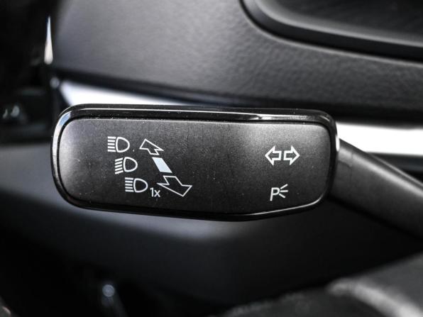Skoda Karoq I с пробегом 2020 года, цена 2 329 000 рублей, 72412 км, внедорожник, Автокод Объявления