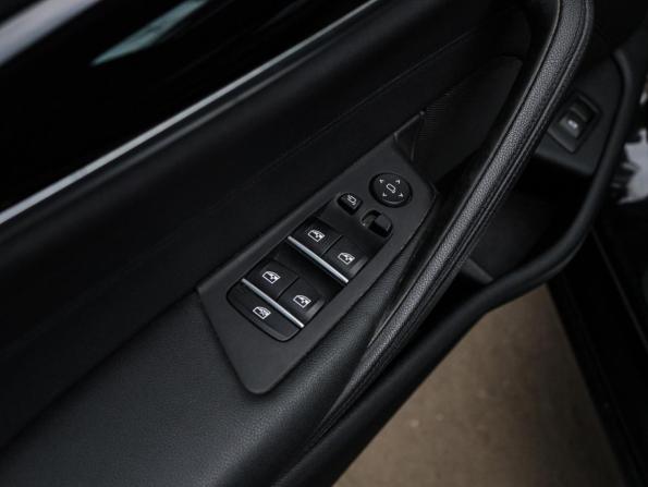 BMW 5 серии VII (G30/G31/G38) с пробегом 2019 года, цена 3 250 000 рублей, 112373 км, седан, Автокод Объявления