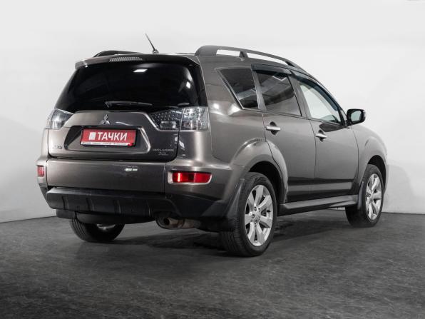 Mitsubishi Outlander II Рестайлинг с пробегом 2011 года, цена 1 300 000 рублей, 242209 км, внедорожник, Автокод Объявления