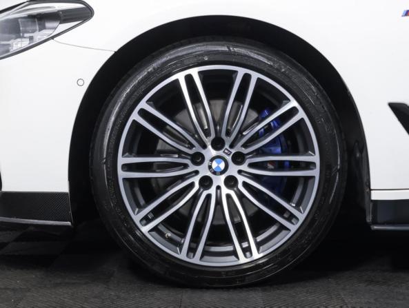 BMW 5 серии VII (G30/G31/G38) с пробегом 2018 года, цена 3 990 000 рублей, 113400 км, седан, Автокод Объявления