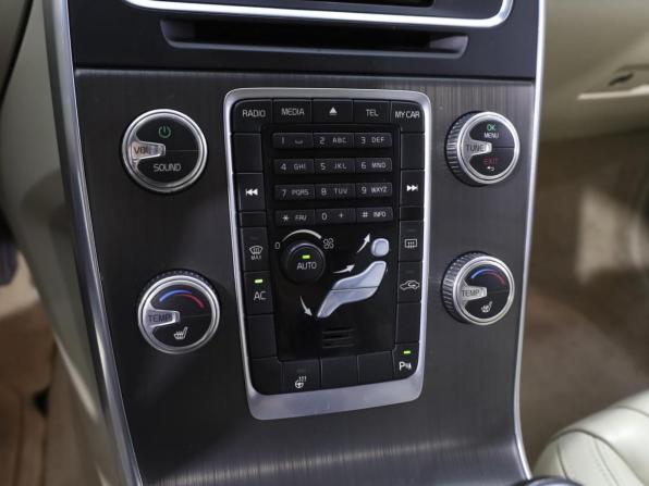 Volvo S60 II Рестайлинг с пробегом 2014 года, цена 1 989 500 рублей, 182095 км, седан, Автокод Объявления