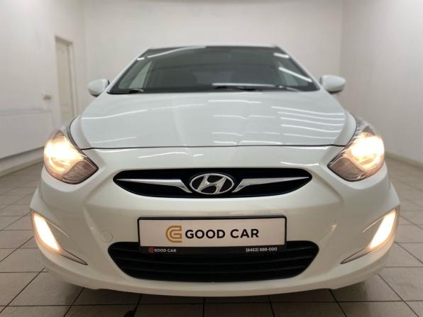 Hyundai Solaris I с пробегом 2014 года, цена 920 000 рублей, 151603 км, хэтчбек, Автокод Объявления
