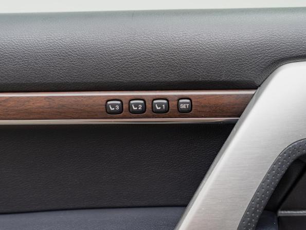 Toyota Land Cruiser 200 Series Рестайлинг 2 с пробегом 2020 года, цена 6 990 000 рублей, 128869 км, внедорожник, Автокод Объявления