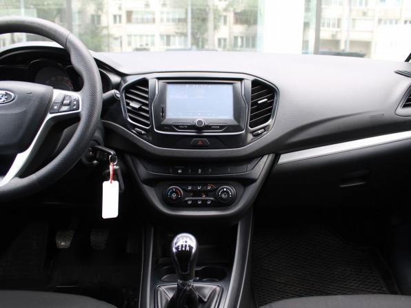 Lada (ВАЗ) Vesta I с пробегом 2018 года, цена 897 000 рублей, 104725 км, седан, Автокод Объявления
