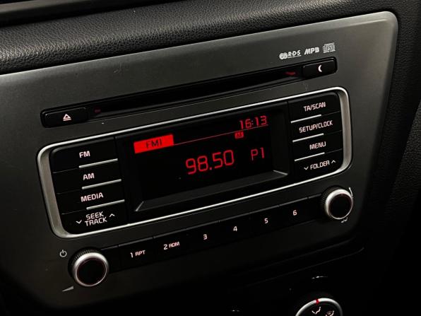 Kia Rio III Рестайлинг с пробегом 2015 года, цена 985 000 рублей, 159046 км, седан, Автокод Объявления