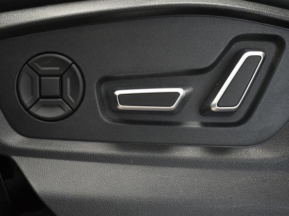 Audi Q8 I (4M) Рестайлинг с пробегом 2024 года, цена 12 500 000 рублей, 5933 км, внедорожник, Автокод Объявления