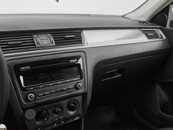 Skoda Rapid I с пробегом 2014 года, цена 895 000 рублей, 195794 км, лифтбек, Автокод Объявления