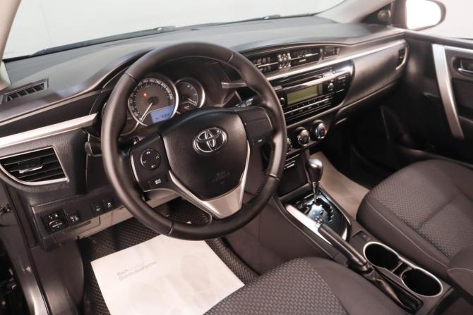 Toyota Corolla XI (E160 E170 E180) с пробегом 2013 года, цена 1 299 000 рублей, 176271 км, седан, Автокод Объявления