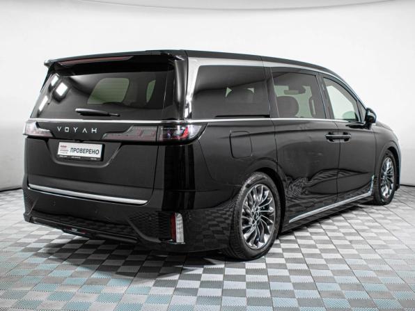 Voyah Dream I с пробегом 2023 года, цена 4 985 000 рублей, 49125 км, минивэн, Автокод Объявления