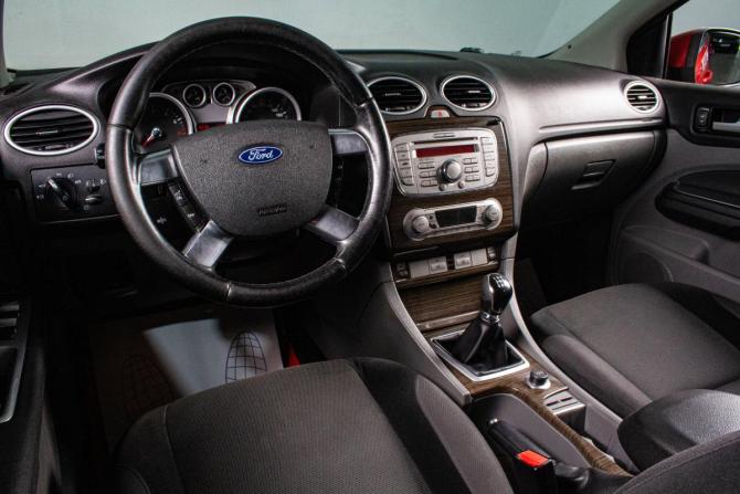 Ford Focus II Рестайлинг с пробегом 2008 года, цена 679 000 рублей, 289000 км, седан, Автокод Объявления