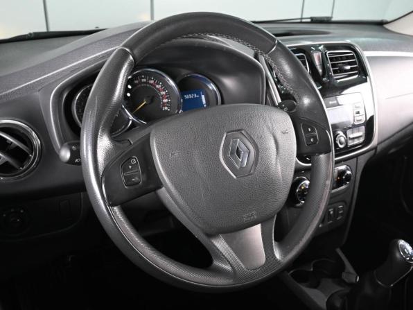 Renault Sandero II Рестайлинг с пробегом 2018 года, цена 1 099 000 рублей, 56923 км, хэтчбек, Автокод Объявления